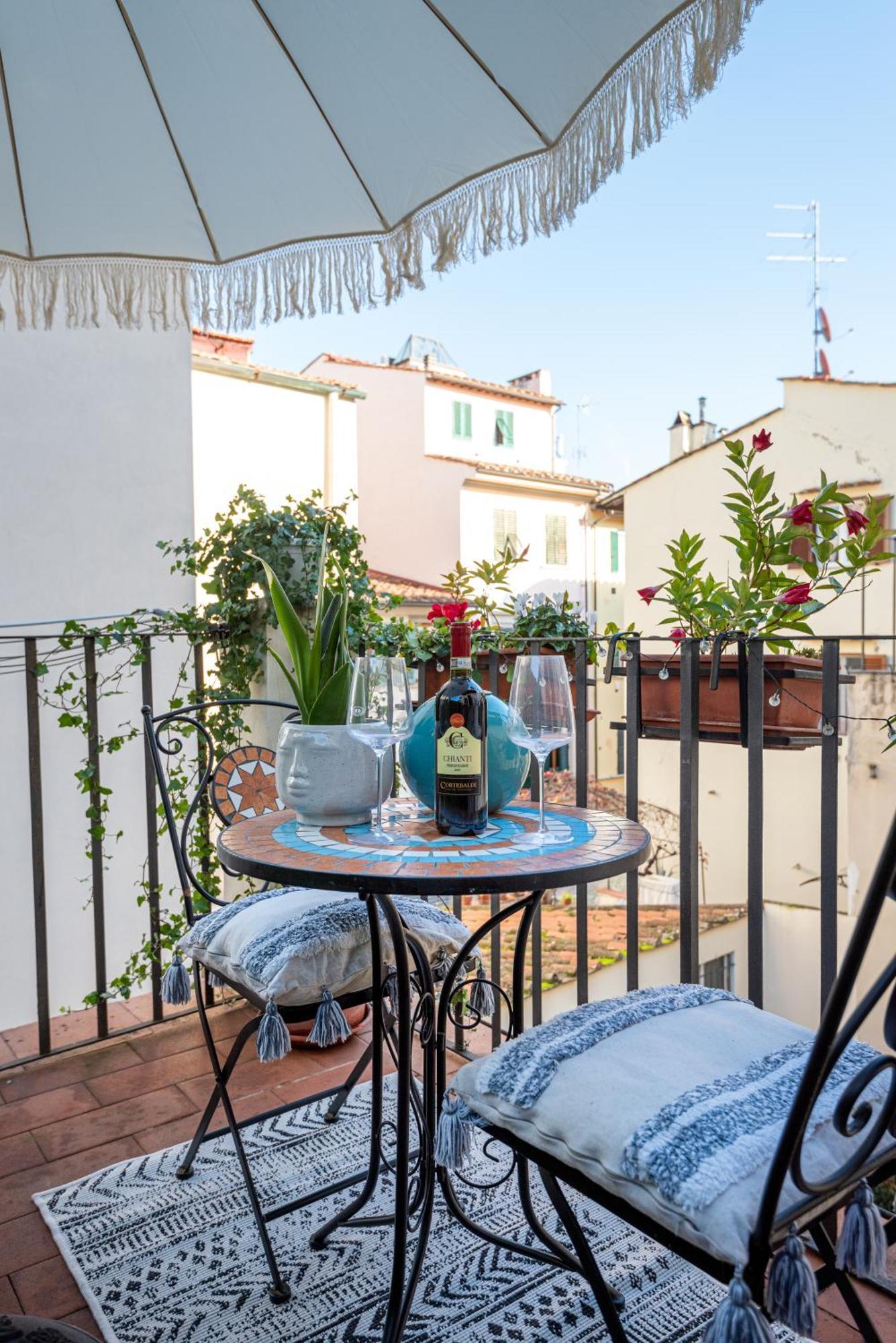House Of Happy Hours With Terrace Floransa Dış mekan fotoğraf